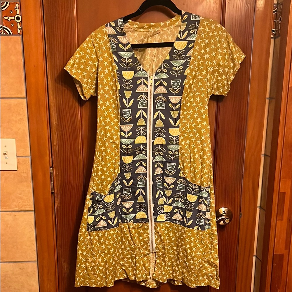 The Limited Gold Flutter Sleeve V-Neck Mini Sundress